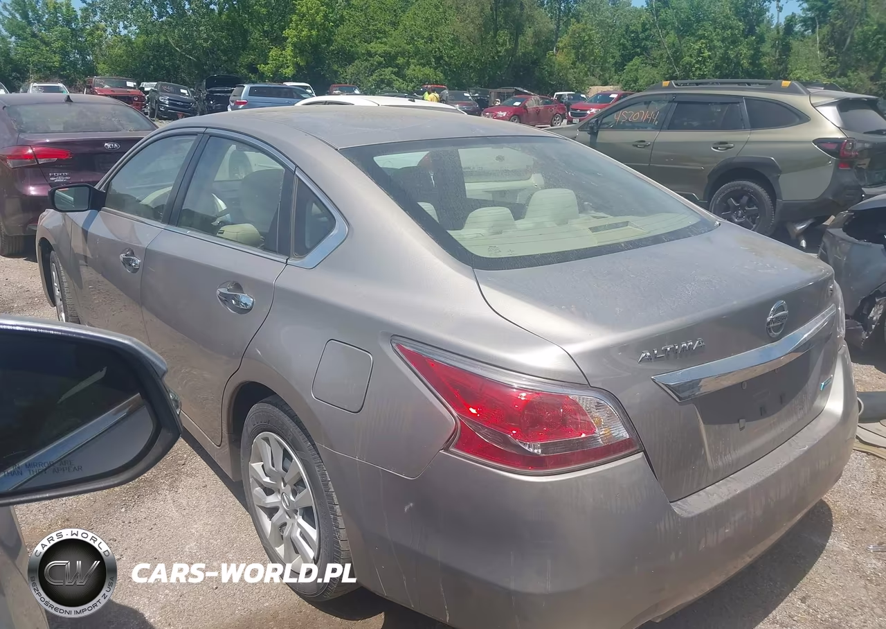 2014 Nissan Altima 2.5 S VIN:1N4AL3AP5EN356713 - 3