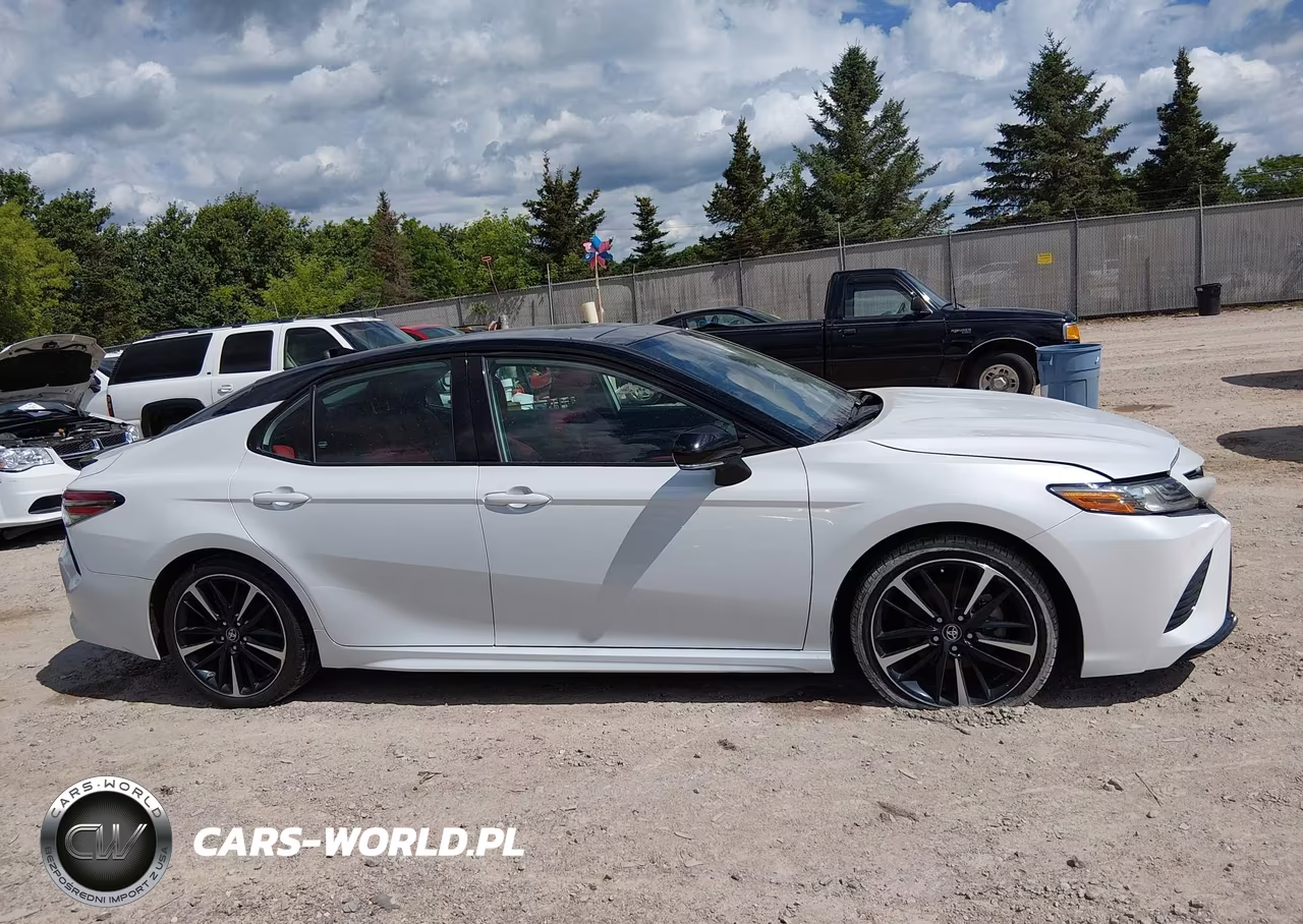 2019 Toyota Camry Xse VIN:4T1B61HK5KU173989 - 13