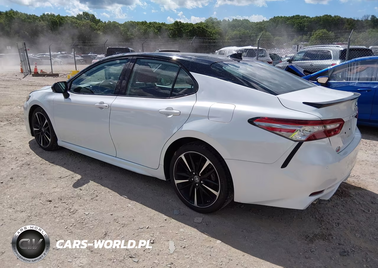 2019 Toyota Camry Xse VIN:4T1B61HK5KU173989 - 3