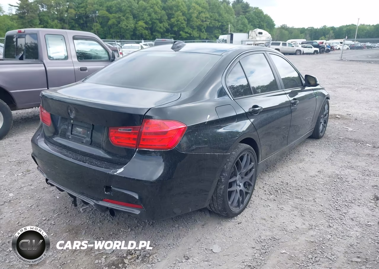 2013 BMW 335I xDrive VIN:WBA3B9G56DNR89733 - 4