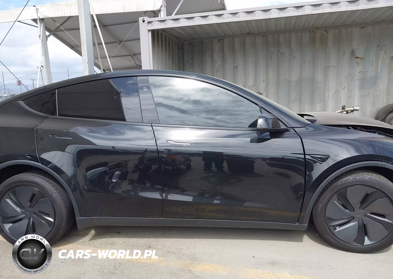 2026 Tesla Model Y Premium Rear-Wheel Drive-Rear-Wheel Drive VIN:7SAYGDED1TF395073 - 13
