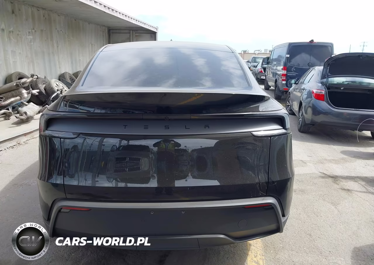 2026 Tesla Model Y Premium Rear-Wheel Drive-Rear-Wheel Drive VIN:7SAYGDED1TF395073 - 16