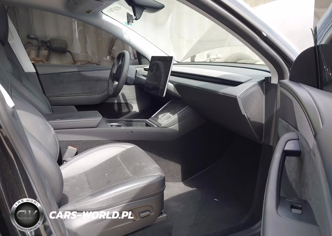 2026 Tesla Model Y Premium Rear-Wheel Drive-Rear-Wheel Drive VIN:7SAYGDED1TF395073 - 5