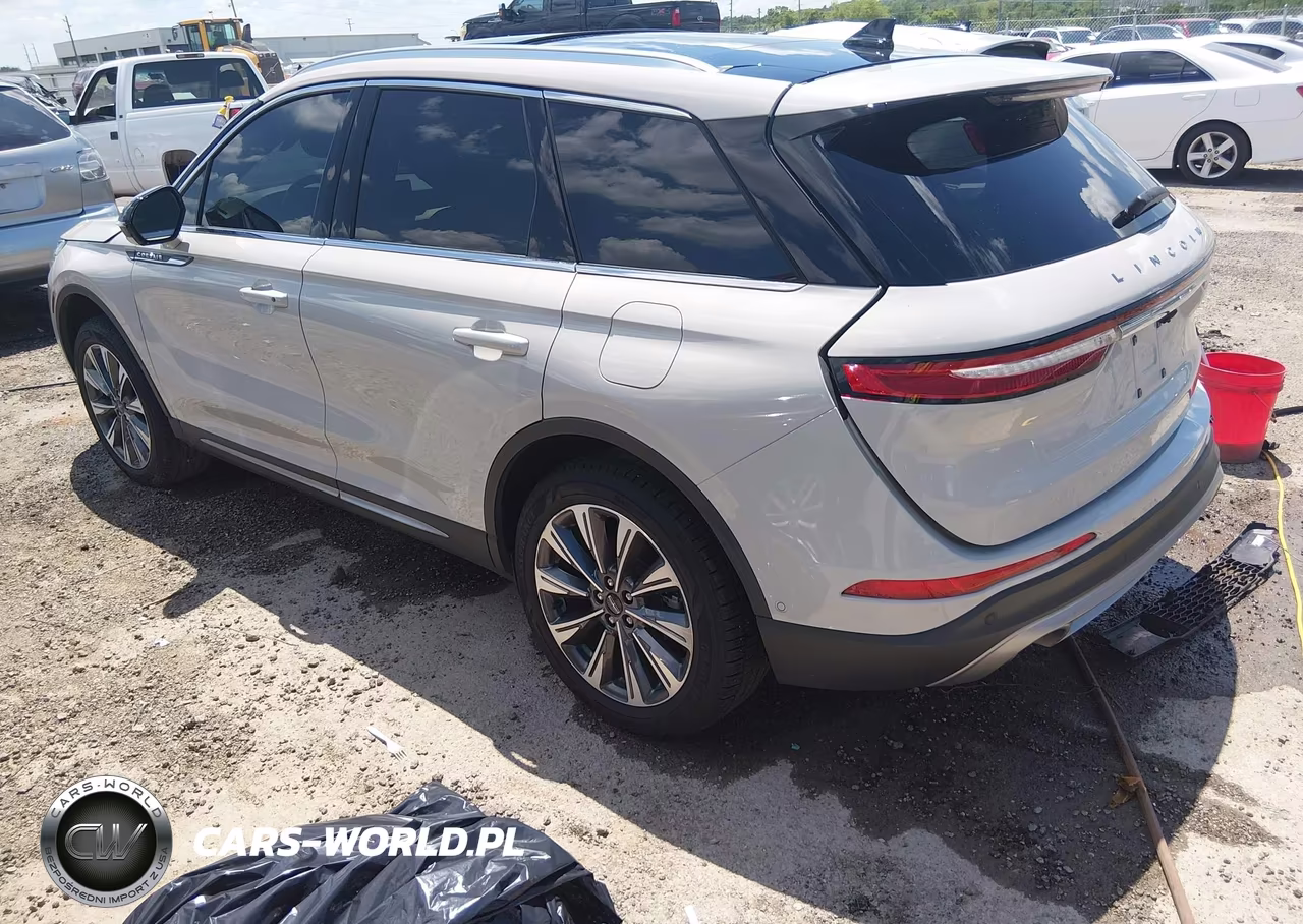 2022 Lincoln Corsair Reserve VIN:5LMCJ2C96NUL36437 - 3