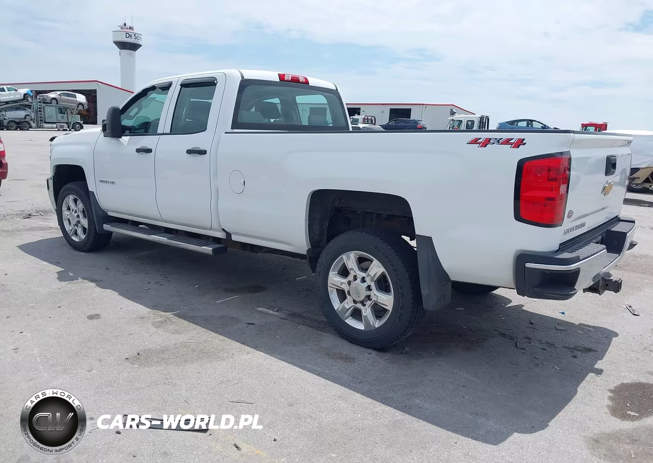2018 Chevrolet Silverado 2500Hd Wt VIN:1GC2KUEG1JZ179985 - 3