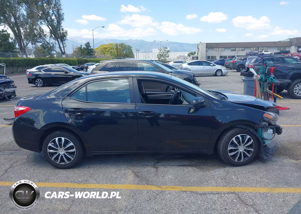 2019 Toyota Corolla Le VIN:2T1BURHE4KC139199 - 14