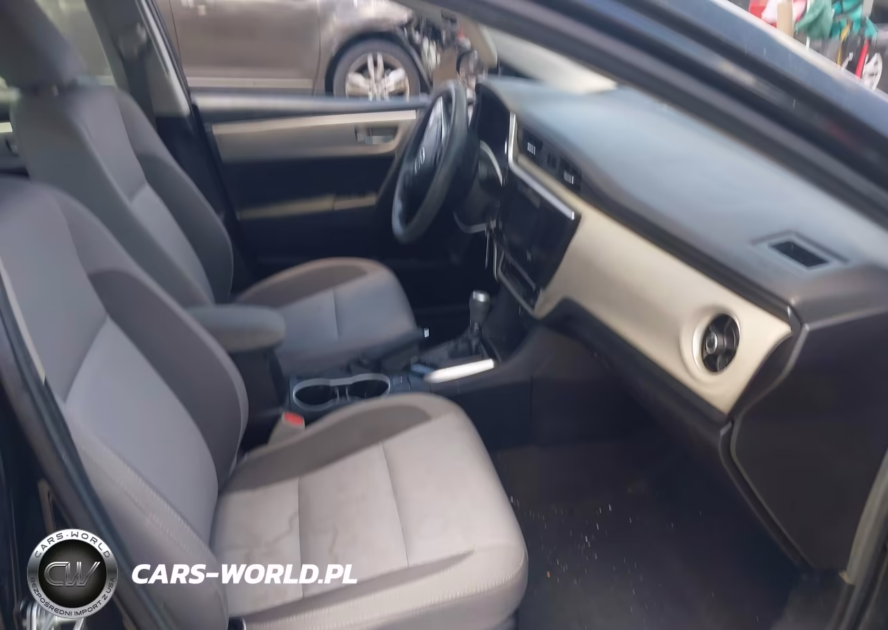 2019 Toyota Corolla Le VIN:2T1BURHE4KC139199 - 5