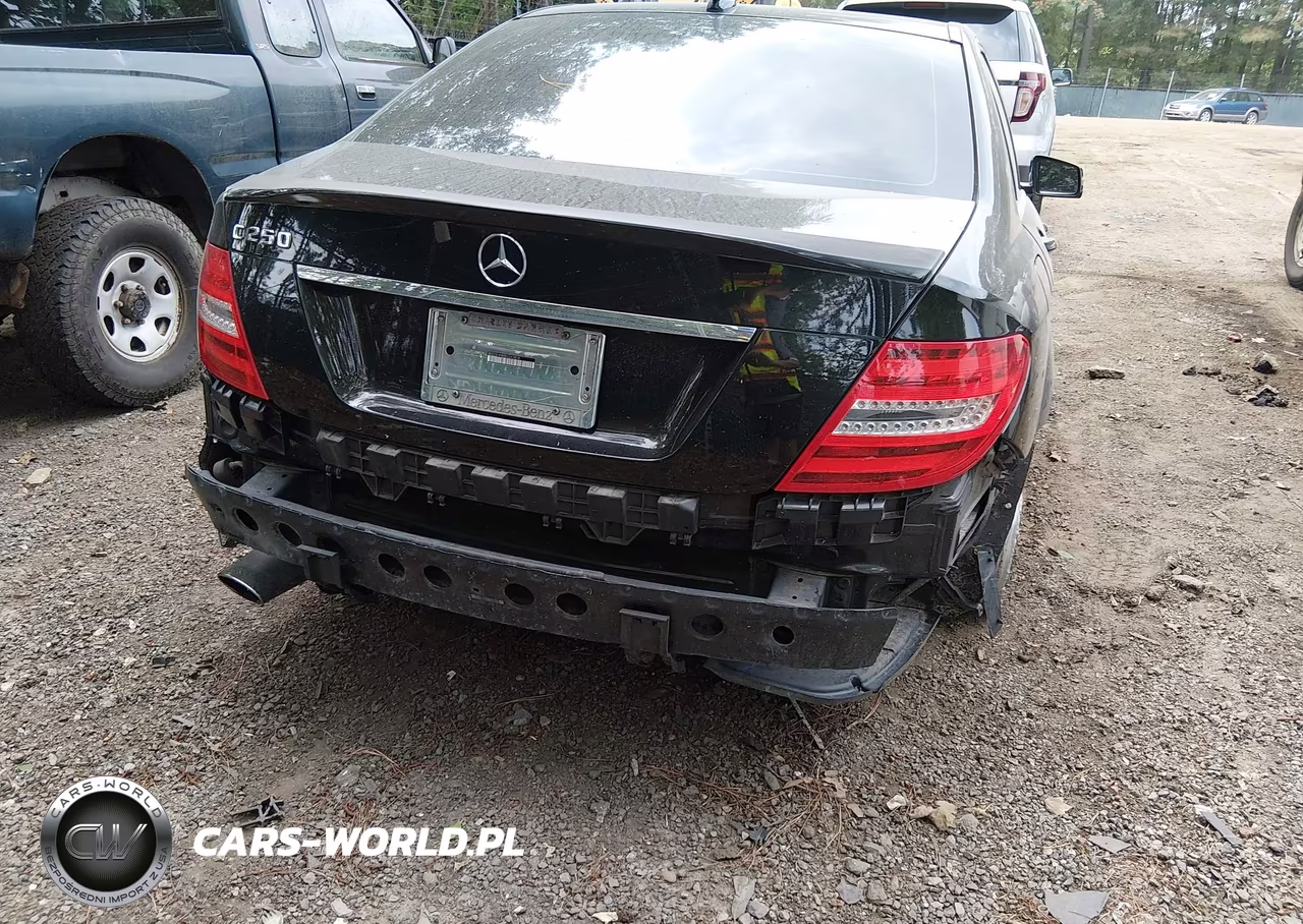 2014 Mercedes-Benz C 250 Sport VIN:WDDGF4HB8EG243814 - 6