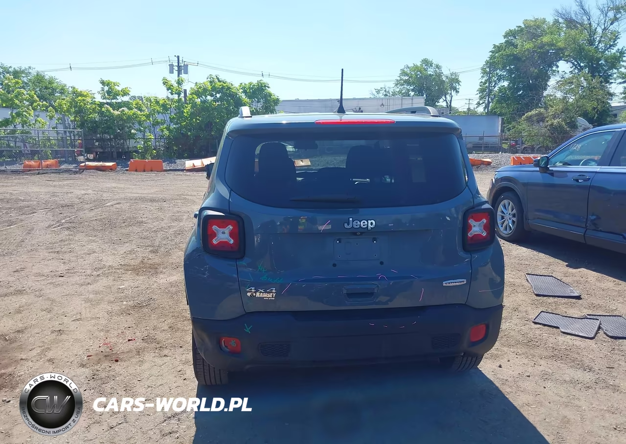 2018 Jeep Renegade Latitude 4X4 VIN:ZACCJBBB5JPH52115 - 16