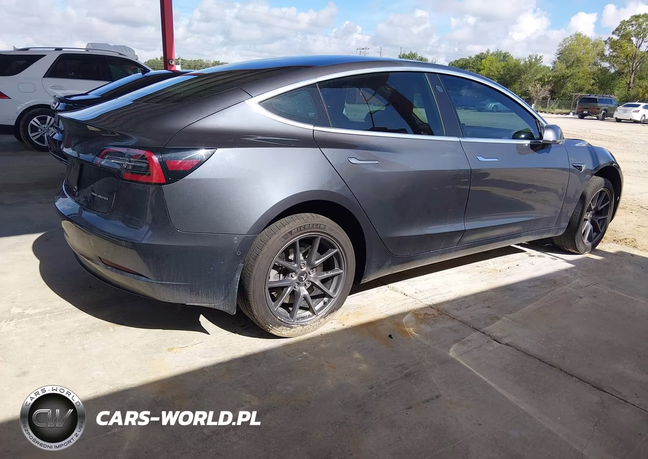 2019 Tesla Model 3 Long Range-Performance VIN:5YJ3E1EB8KF209814 - 4