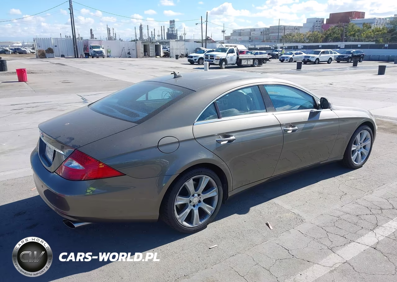 2008 Mercedes-Benz Cls 550 VIN:WDDDJ72XX8A117694 - 4