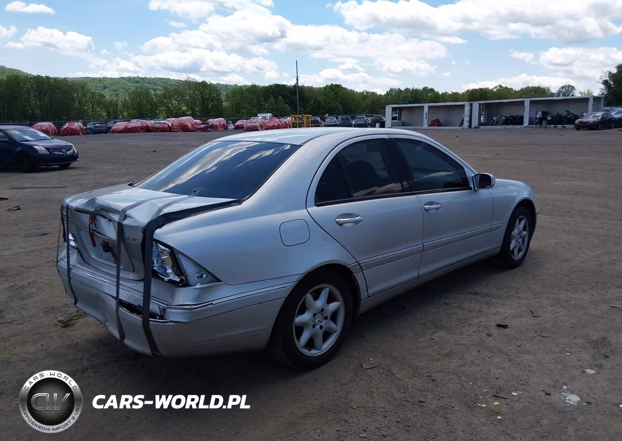2004 Mercedes-Benz C 320 4Matic VIN:WDBRF84J54F517917 - 4