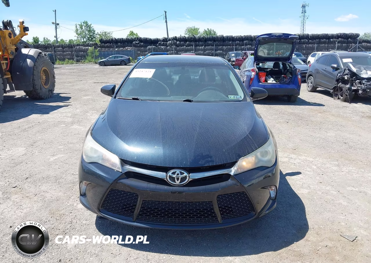 2015 Toyota Camry Se VIN:4T1BF1FK8FU100933 - 12