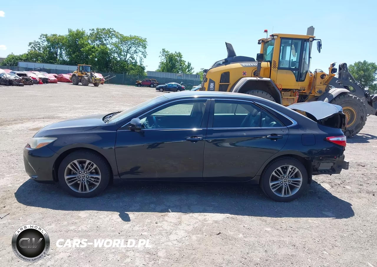 2015 Toyota Camry Se VIN:4T1BF1FK8FU100933 - 14