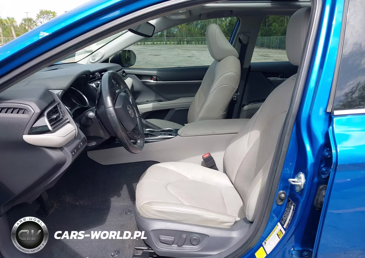 2020 Toyota Camry Xse VIN:4T1K61AKXLU401772 - 5