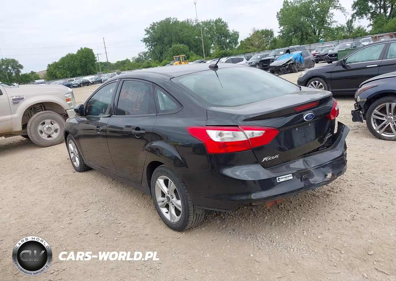 2013 Ford Focus Se VIN:1FADP3F22DL324410 - 3