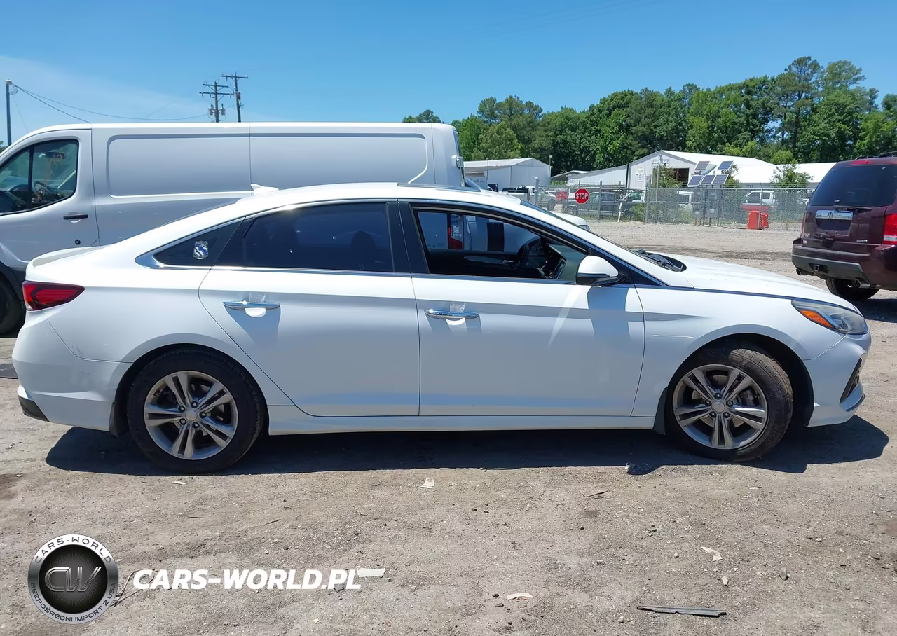 2018 Hyundai Sonata Limited VIN:5NPE34AF9JH694375 - 13