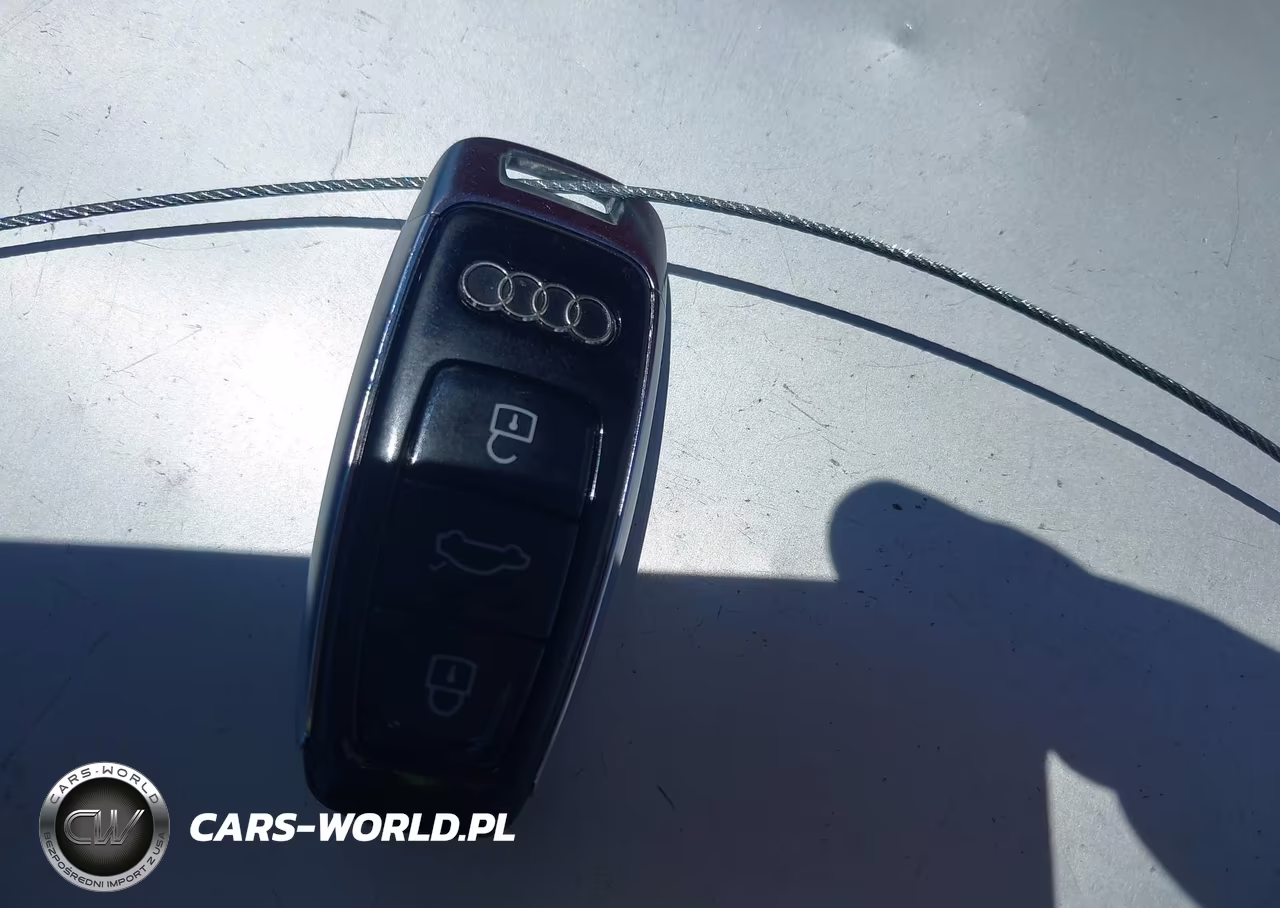 2019 Audi A8 L 55 VIN:WAU8DAF81KN009920 - 11