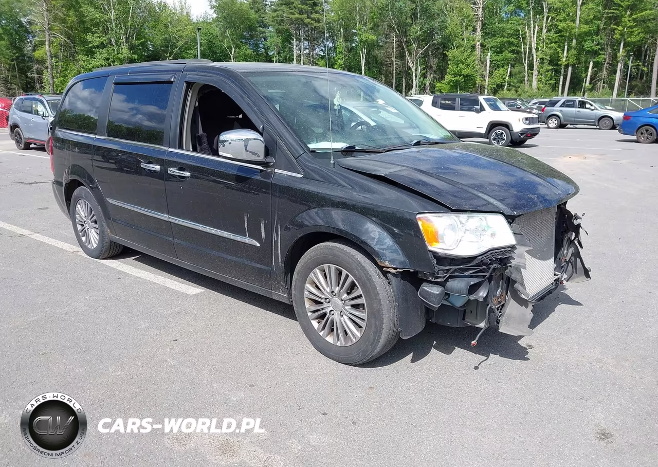 2013 Chrysler Town & Country Touring-L – zdjęcie 1 z 13