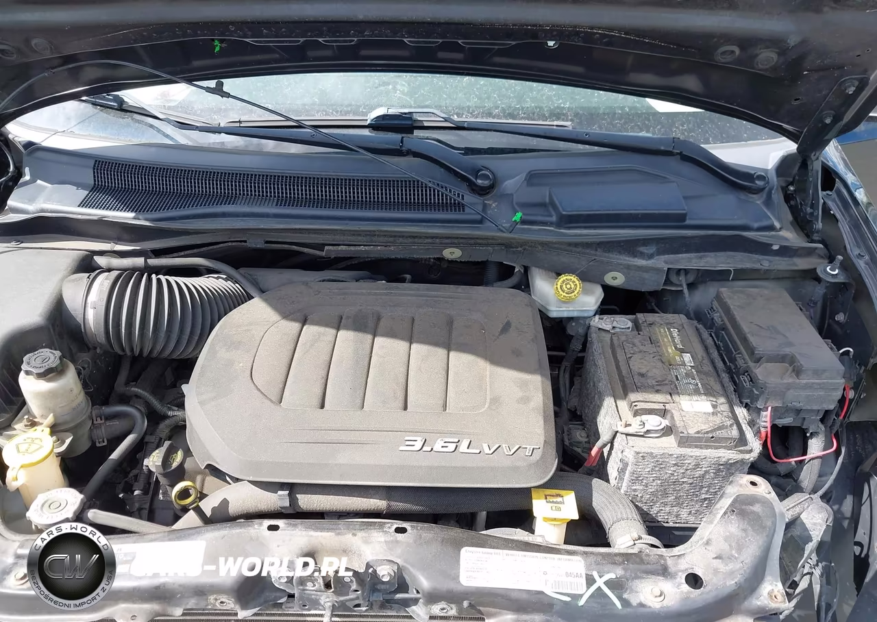 2013 Chrysler Town & Country Touring-L VIN:2C4RC1CG8DR801655 - 10