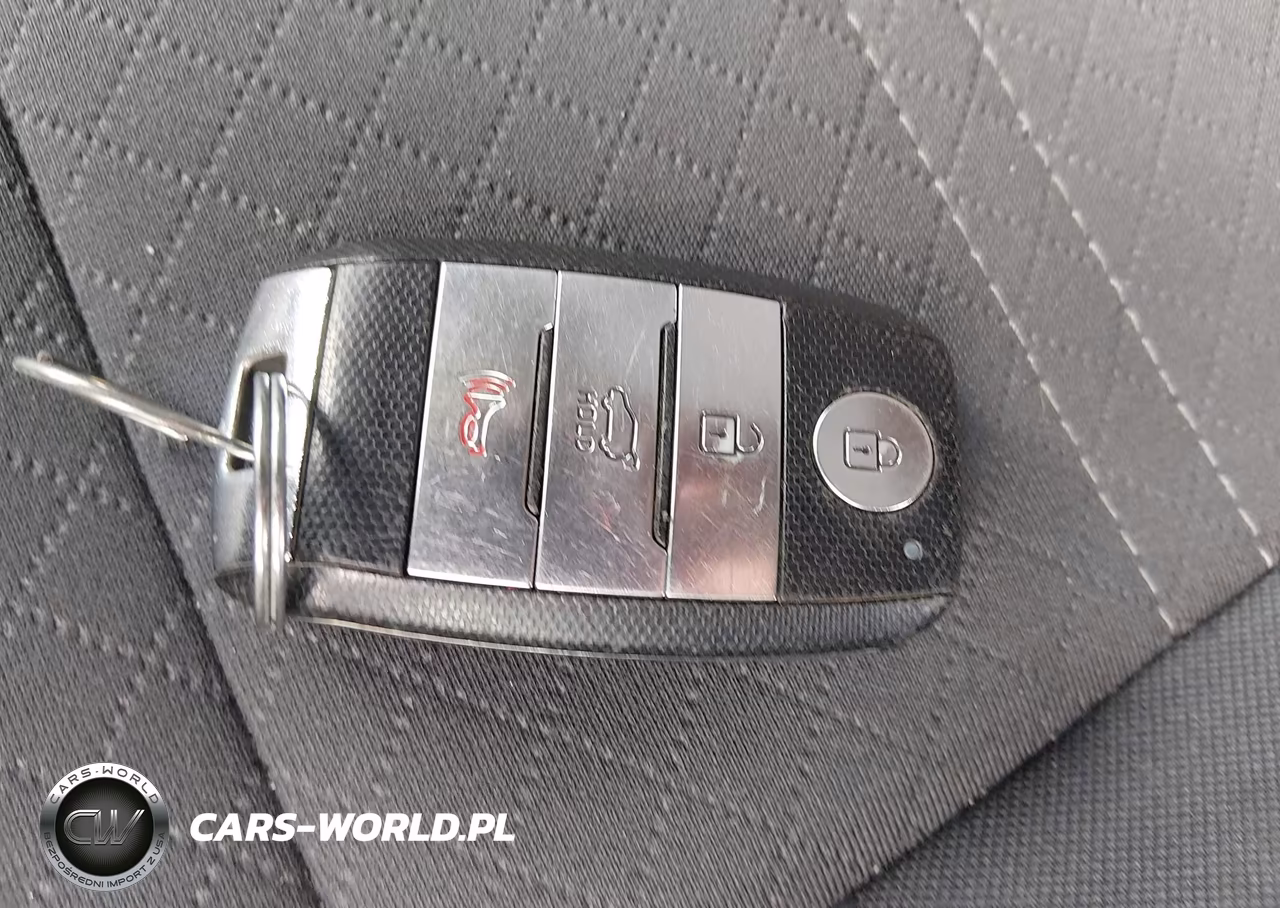 2020 Kia Sorento S V6 VIN:5XYPG4A58LG665464 - 11