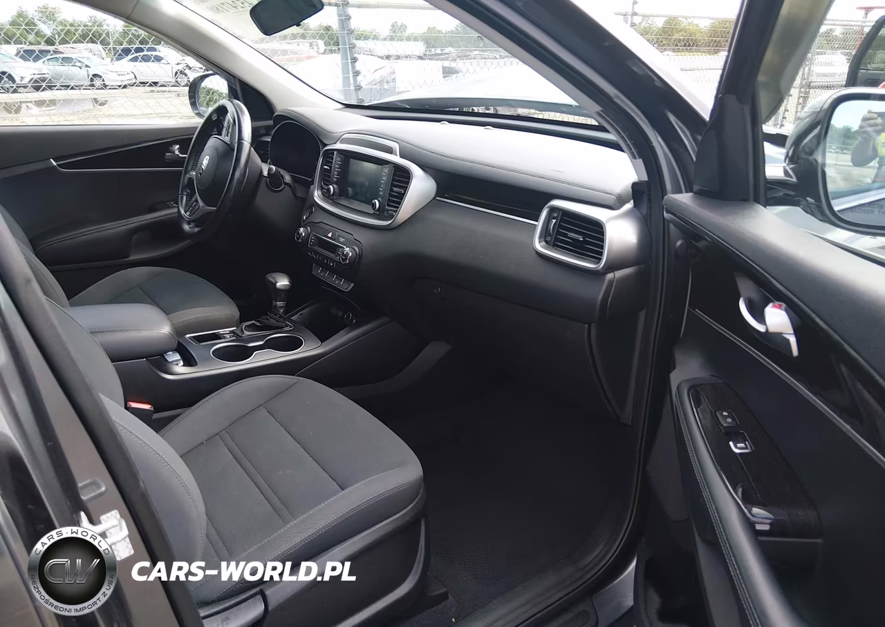 2020 Kia Sorento S V6 VIN:5XYPG4A58LG665464 - 5