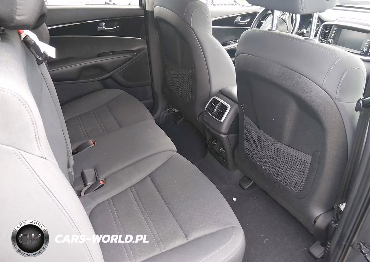 2020 Kia Sorento S V6 VIN:5XYPG4A58LG665464 - 8