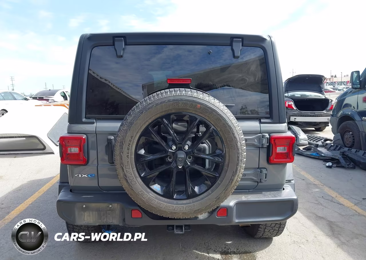 2023 Jeep Wrangler 4Xe Sahara 4X4 VIN:1C4JJXP67PW691166 - 17