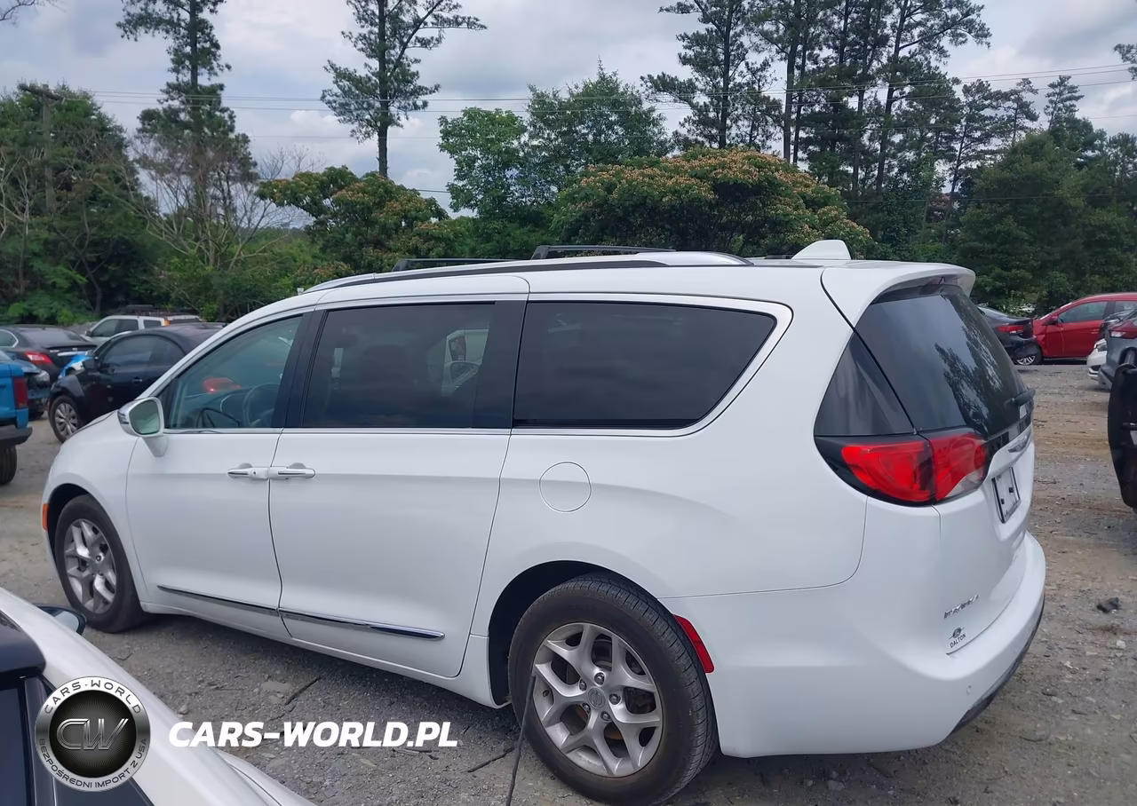 2020 Chrysler Pacifica Limited VIN:2C4RC1GG9LR272676 - 14