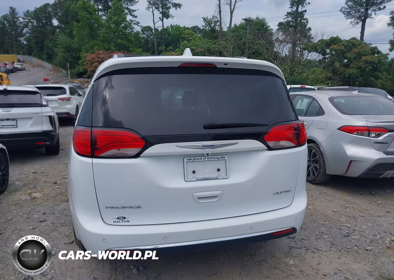 2020 Chrysler Pacifica Limited VIN:2C4RC1GG9LR272676 - 16