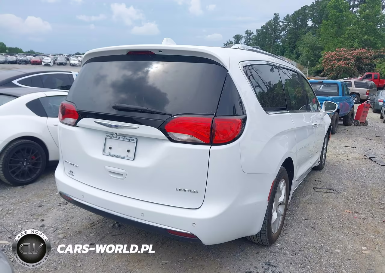 2020 Chrysler Pacifica Limited VIN:2C4RC1GG9LR272676 - 4