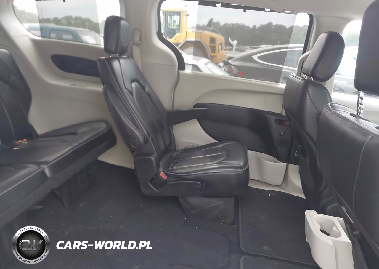 2020 Chrysler Pacifica Limited VIN:2C4RC1GG9LR272676 - 8