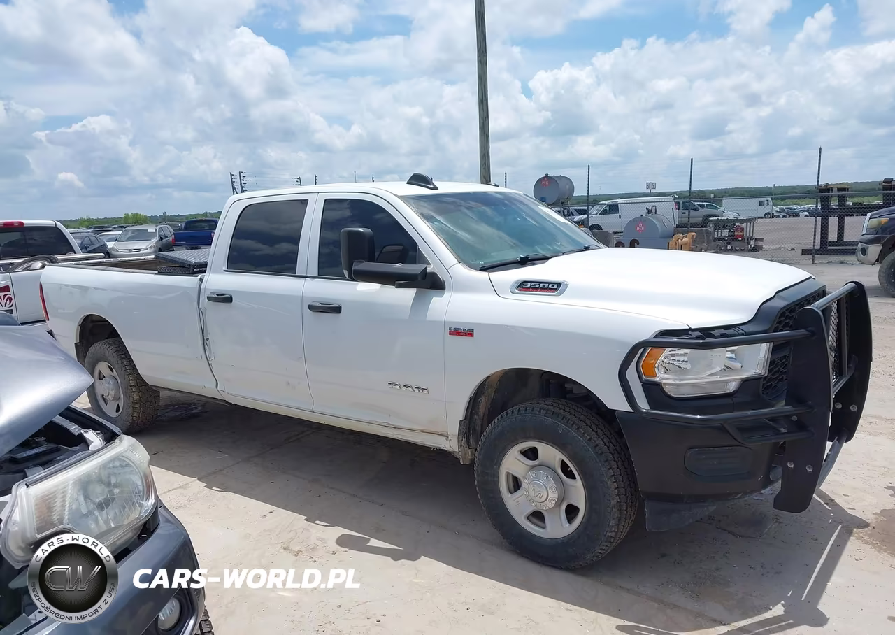 2022 Ram 3500 Tradesman 4X4 8' Box VIN:3C63R3GJ4NG238706 - 16