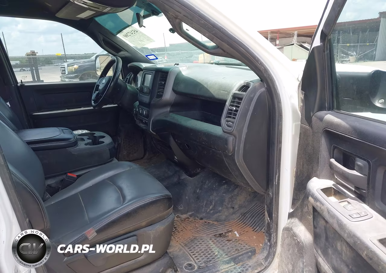 2022 Ram 3500 Tradesman 4X4 8' Box VIN:3C63R3GJ4NG238706 - 5