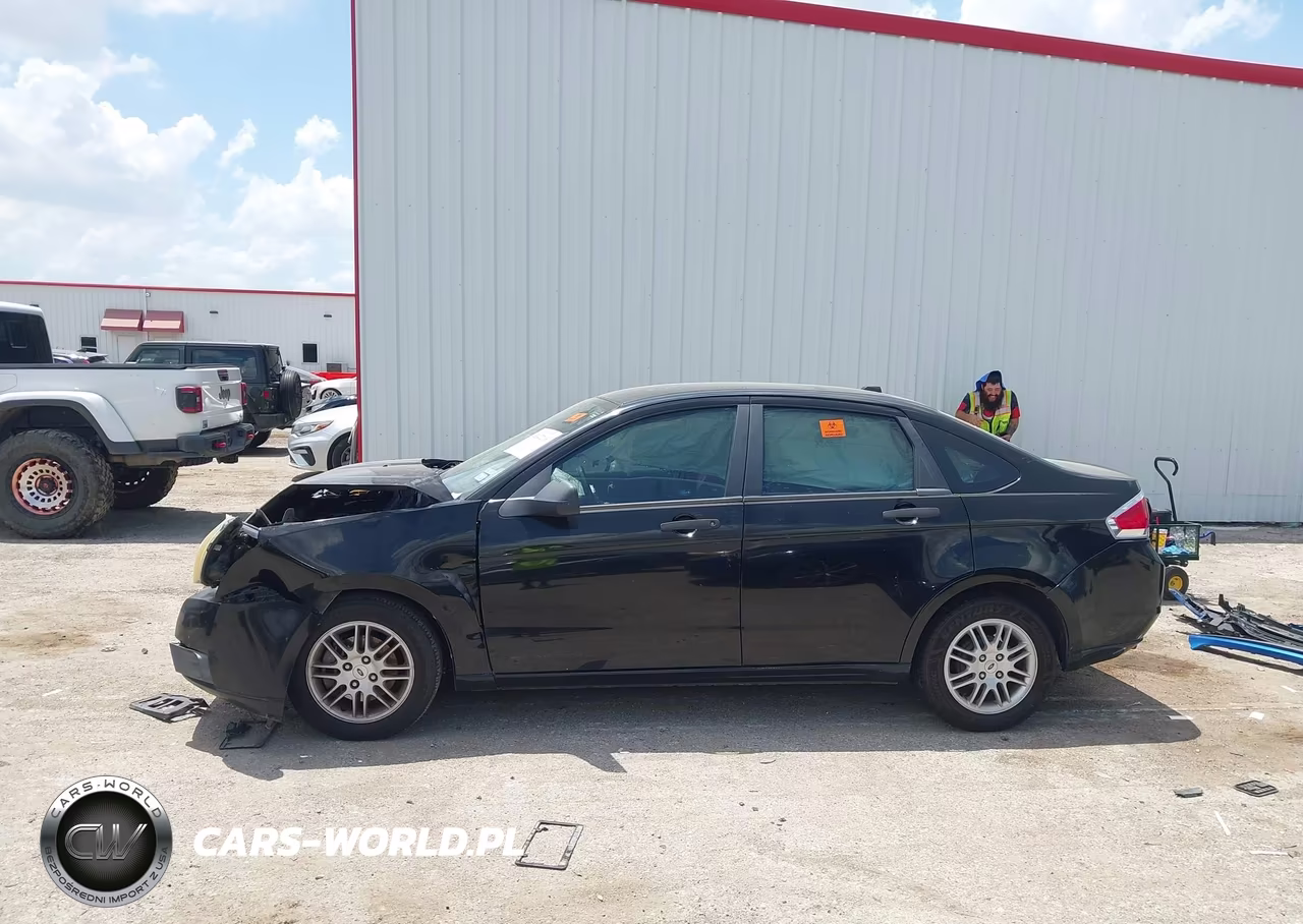 2010 Ford Focus Se VIN:1FAHP3FN7AW149688 - 11