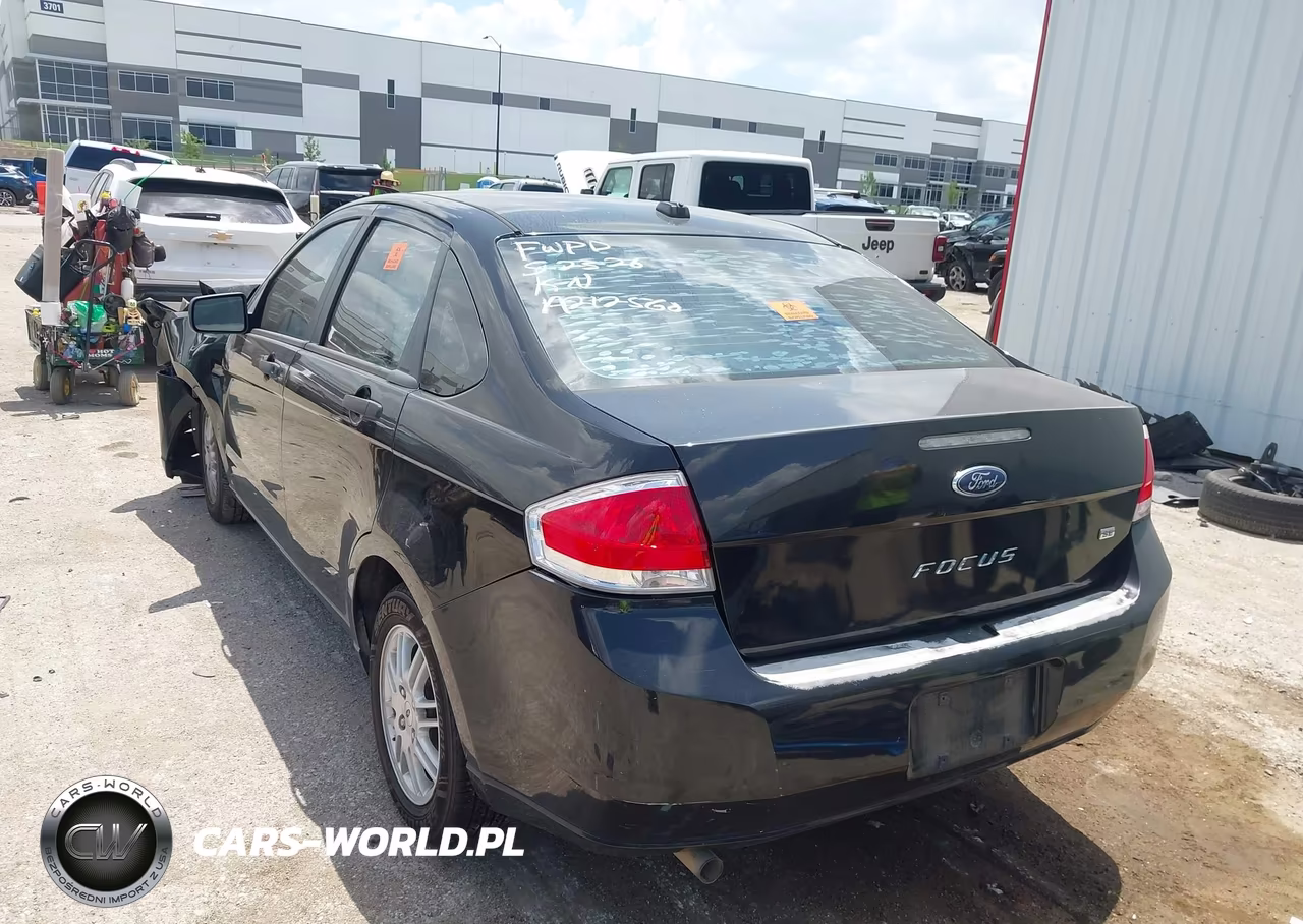 2010 Ford Focus Se VIN:1FAHP3FN7AW149688 - 3