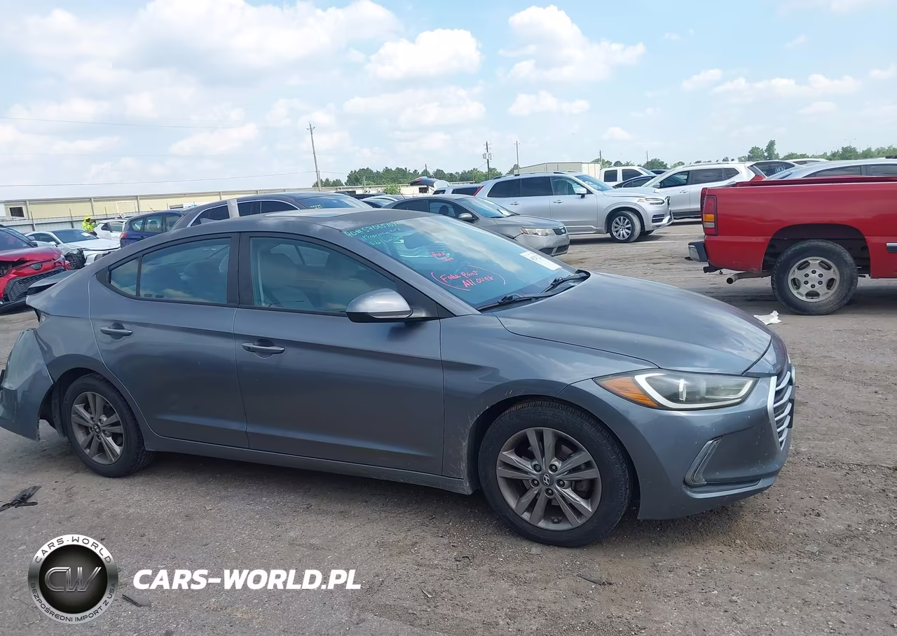 2018 Hyundai Elantra Value Edition VIN:5NPD84LF8JH252648 - 13