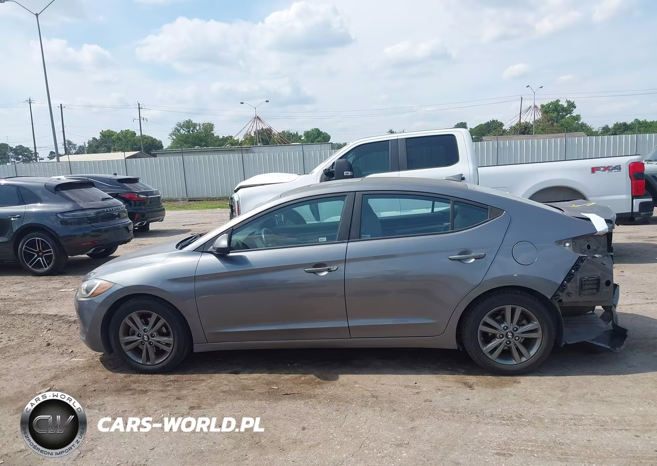 2018 Hyundai Elantra Value Edition VIN:5NPD84LF8JH252648 - 14