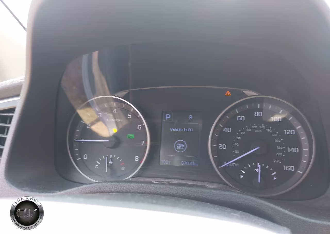 2018 Hyundai Elantra Value Edition VIN:5NPD84LF8JH252648 - 7