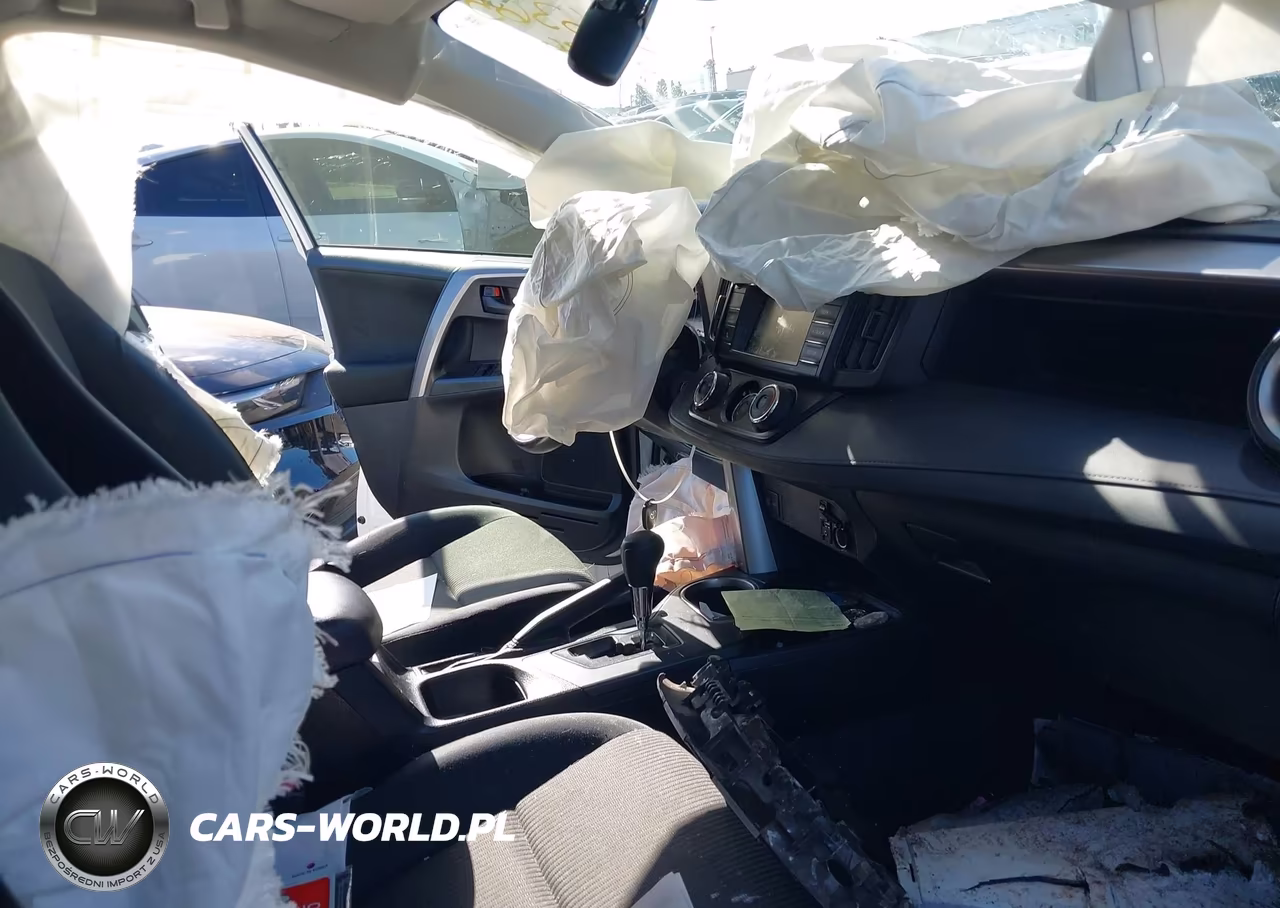 2018 Toyota Rav4 Le VIN:JTMZFREV4JJ201703 - 8