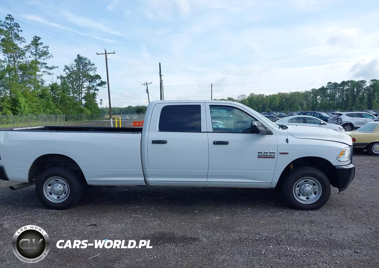 2018 Ram 2500 Tradesman 4X2 8' Box VIN:3C6UR4HJ4JG188988 - 13