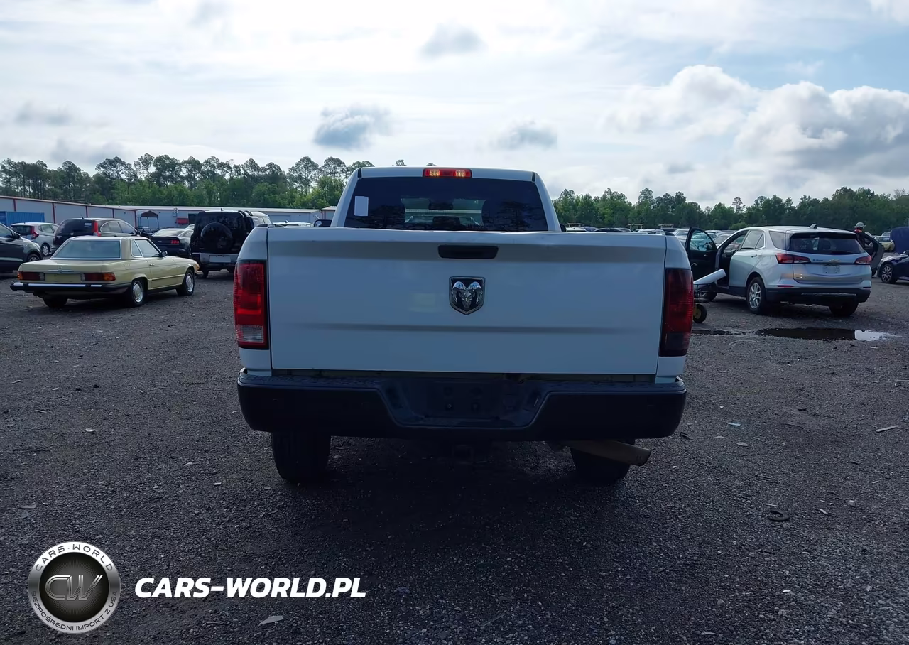 2018 Ram 2500 Tradesman 4X2 8' Box VIN:3C6UR4HJ4JG188988 - 16