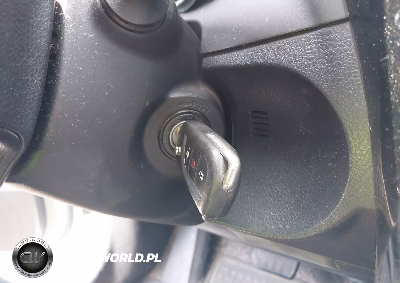 2017 Toyota Corolla Im VIN:JTNKARJE7HJ532223 - 11