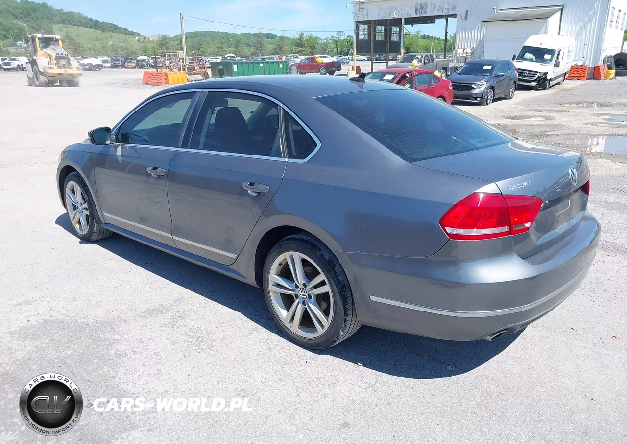 2013 Volkswagen Passat 2.0L Tdi Se VIN:1VWBN7A30DC048983 - 3