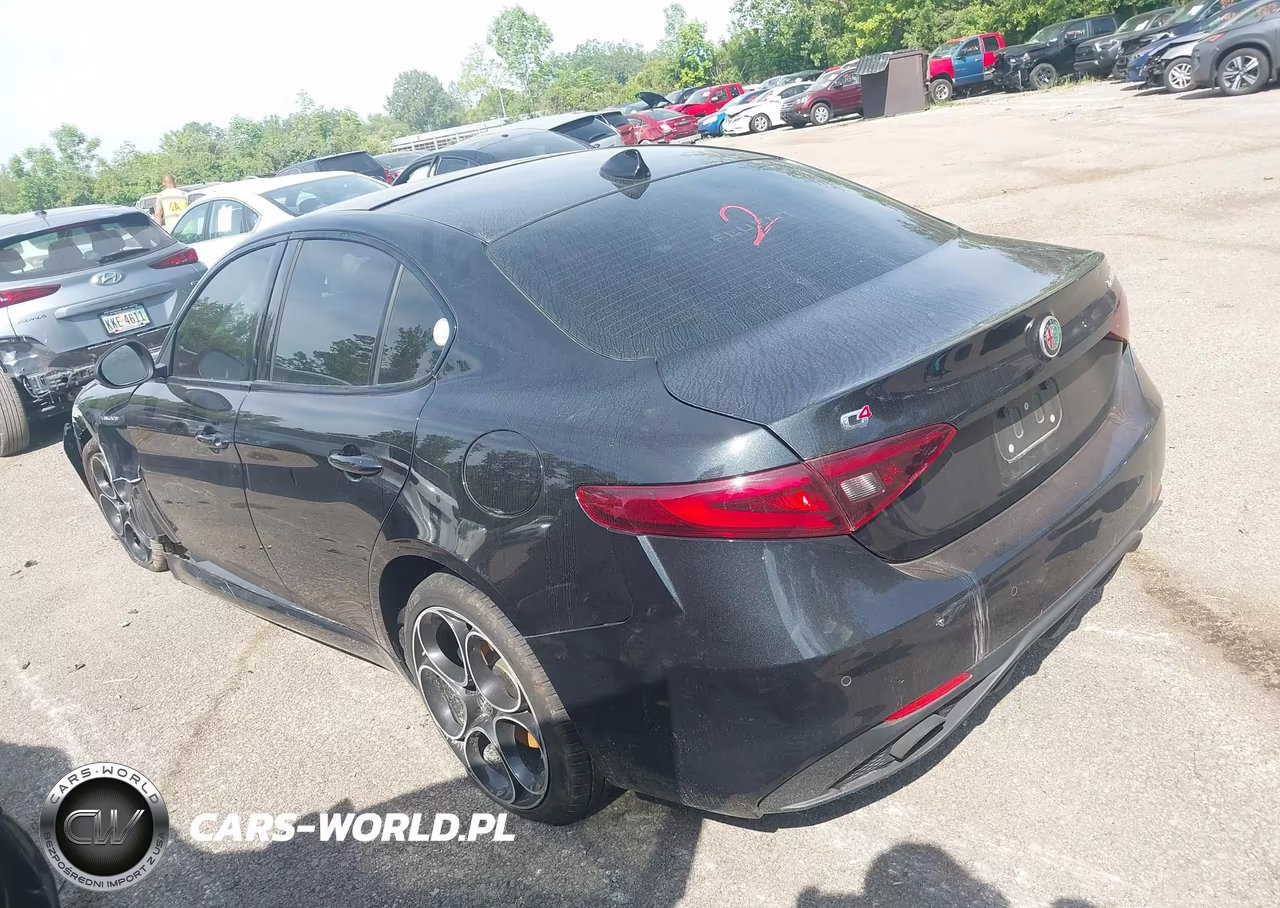 2022 Alfa Romeo Giulia Veloce Awd VIN:ZARFANBN0N7665322 - 3