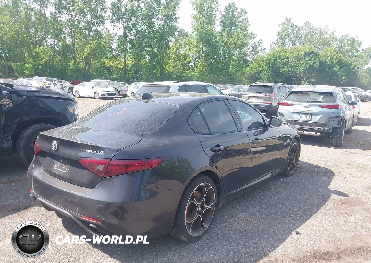 2022 Alfa Romeo Giulia Veloce Awd VIN:ZARFANBN0N7665322 - 4
