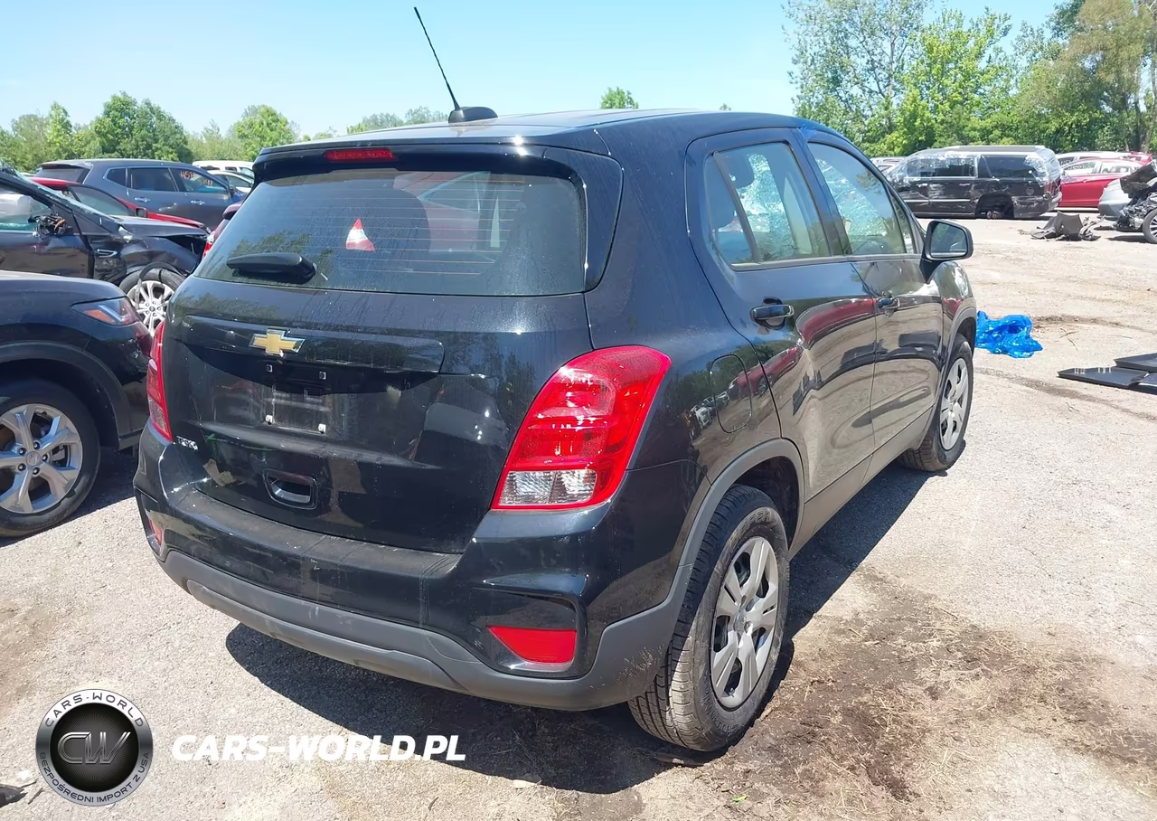 2018 Chevrolet Trax Ls VIN:3GNCJKSB2JL178914 - 4