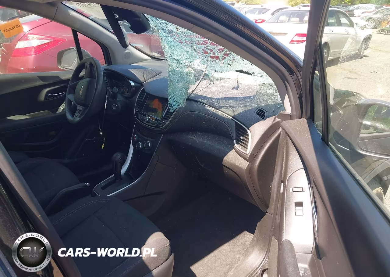 2018 Chevrolet Trax Ls VIN:3GNCJKSB2JL178914 - 5
