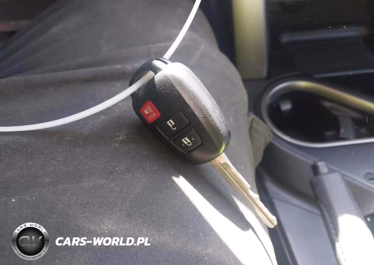 2018 Toyota Rav4 Le VIN:JTMBFREV8JJ724319 - 11