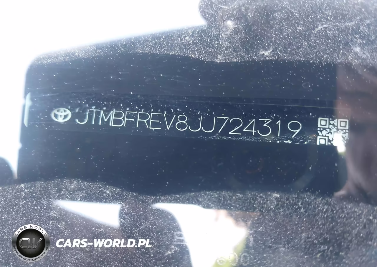 2018 Toyota Rav4 Le VIN:JTMBFREV8JJ724319 - 17